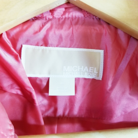 MICHAEL KORS Short Lightweight Quilted Jacket - Picture 10 of 13